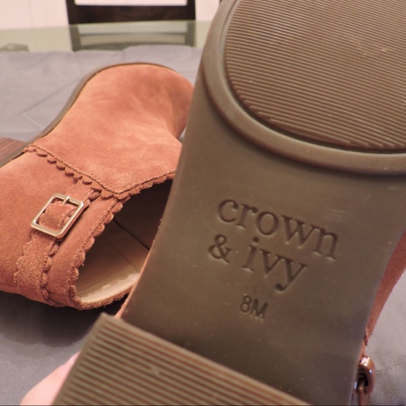 Crown & Ivy Booties - Picture 5 of 5